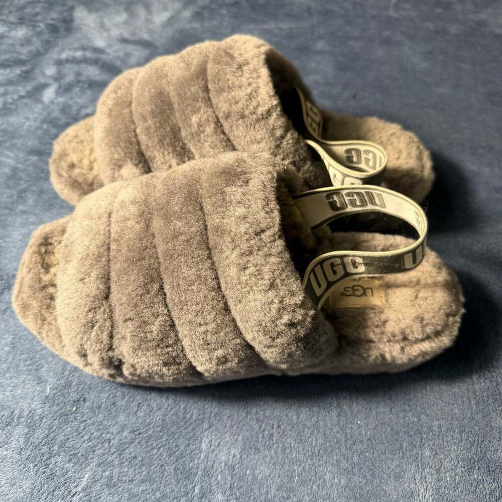 Women's UGG Fluff Yeah Slide in Gray, Size 9 (USA) / 7 (UK) / 40 (EU)